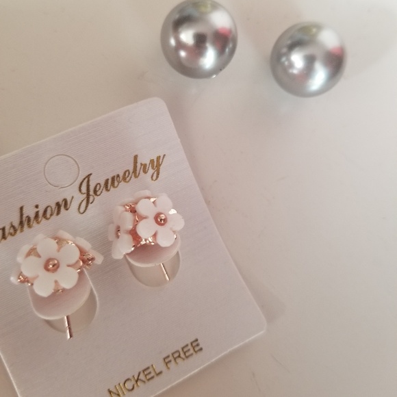 Double Side Ball Flower Stud Front Back - Picture 6 of 8